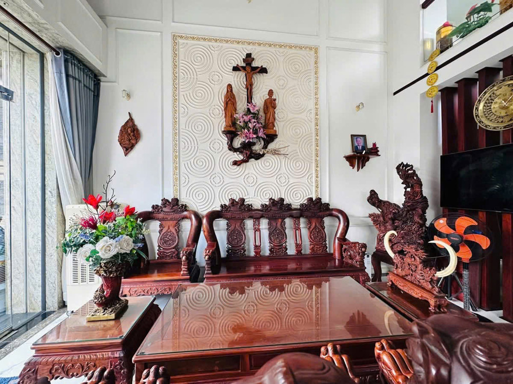 Căn Villa Góc 2 Mặt Tiền Siêu Vip – An Hội, Gò Vấp – Gara Ô Tô – Gần Công Viên Làng Hoa