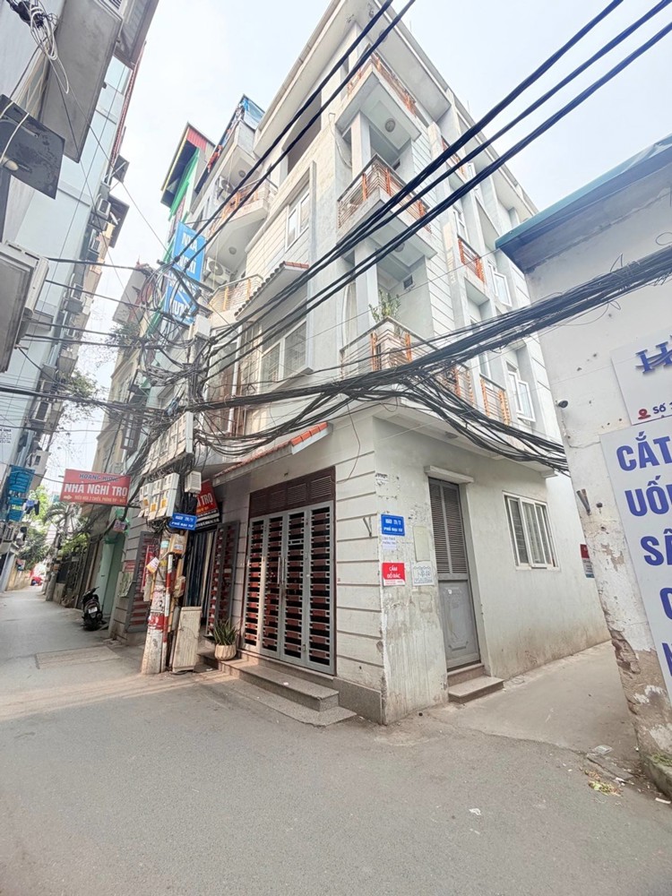 Bán Nhà Đại Từ, Hn, Dt 50 M2, 4 Tầng, Mt 4.2M, Giá Bán 17.3 Tỷ Mô Tả: Nhà Lô Góc Ngập Tràn Ánh