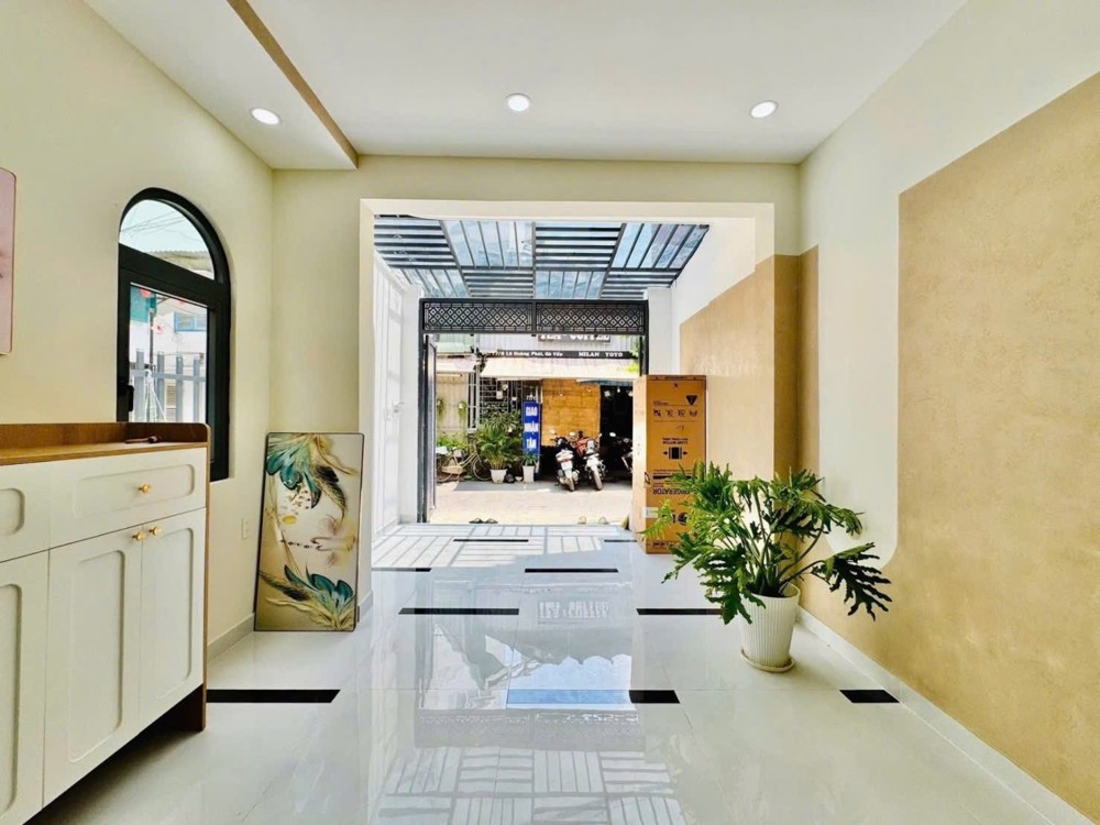 Góc 2 Mặt Tiền Hiếm – Xe Hơi Tránh – Nhà Mới 4 Tầng 56M2 - Ngay Lê Hoang Phái - Gò Vấp