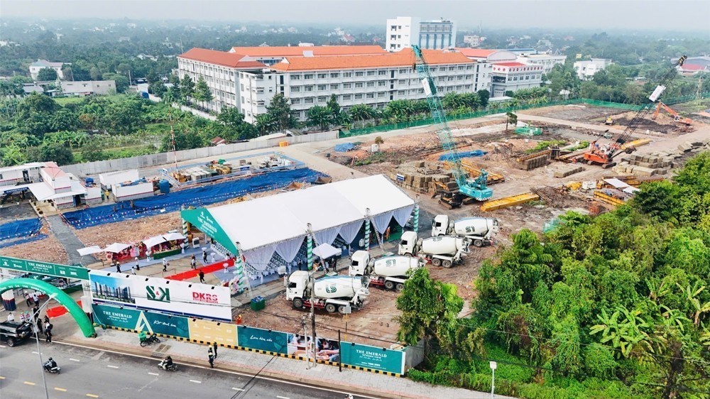 The Emerald Garden View Hiếm Căn Hộ 2 Phòng Ngủ 1,X Tỷ Tại Thuận An Chỉ 7 Triệu Tháng