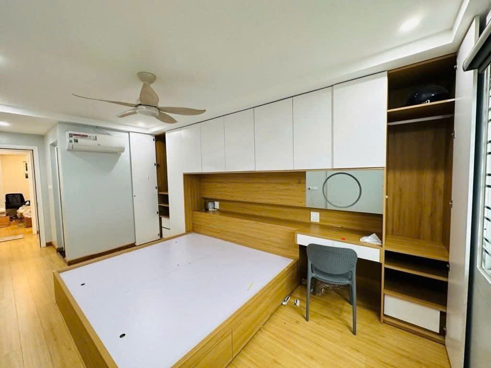 Nhà Đẹp Thạch Bàn – Ô Tô Đỗ Cổng – Full Nội Thất, Mà Chất Khỏi Chê!