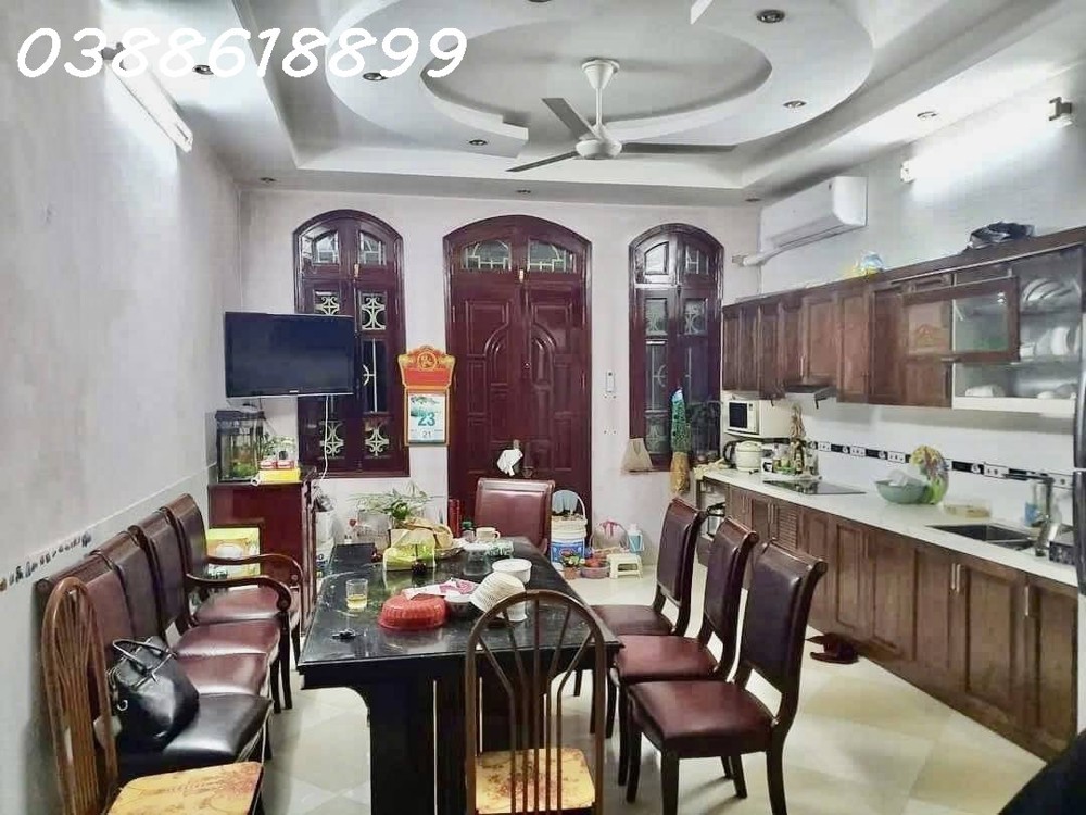 Bán Nhà Phân Lô Trần Quốc Hoàn, Cầu Giấy - 80M2 - Mt 5,1M - Ô Tô Tránh - Kinh Doanh Sầm Uất 