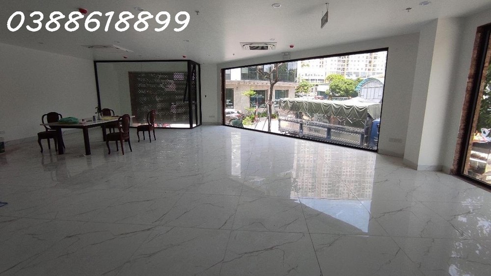 Bán Biệt Thự Nguyễn Xiển - Thanh Xuân - 193M2 - 8T Thang Máy - Mt 20M - Có Hầm - Lô Góc - Vỉa Hè