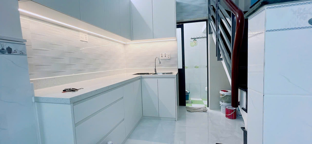 Bán Nhà Ngay Hẻm Xe Hơi Q4 Cạnh Q1 Diện Tích Sd 90M2 Nhỉnh 5Đ