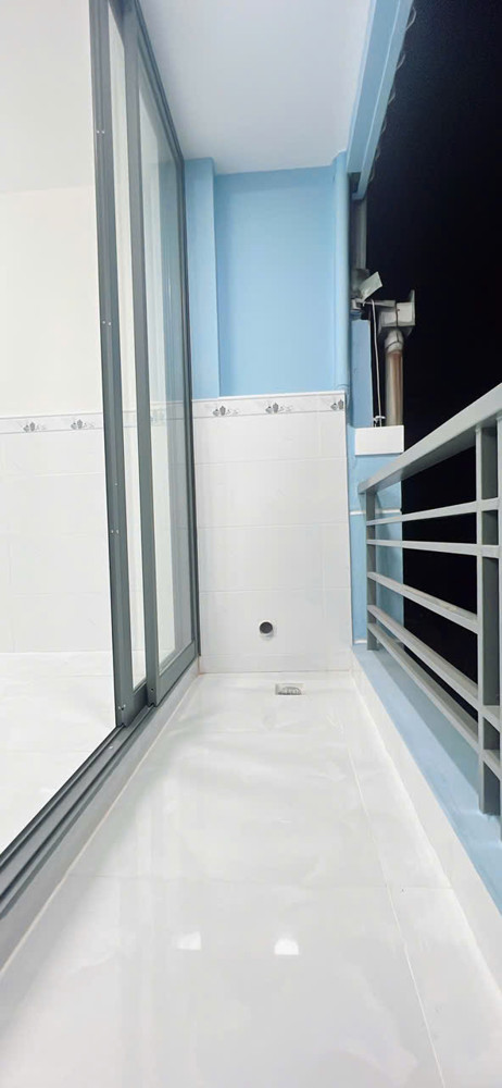 Bán Nhà Ngay Hẻm Xe Hơi Q4 Cạnh Q1 Diện Tích Sd 90M2 Nhỉnh 5Đ