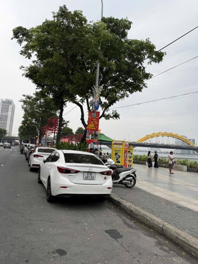 ► Đất Đường Ô Tô 6M Đi Bộ 1 Phút Ra Cầu Tình Yêu, Trần Hưng Đạo, 65M2, 2 Mặt Tiền, 6.X Tỷ