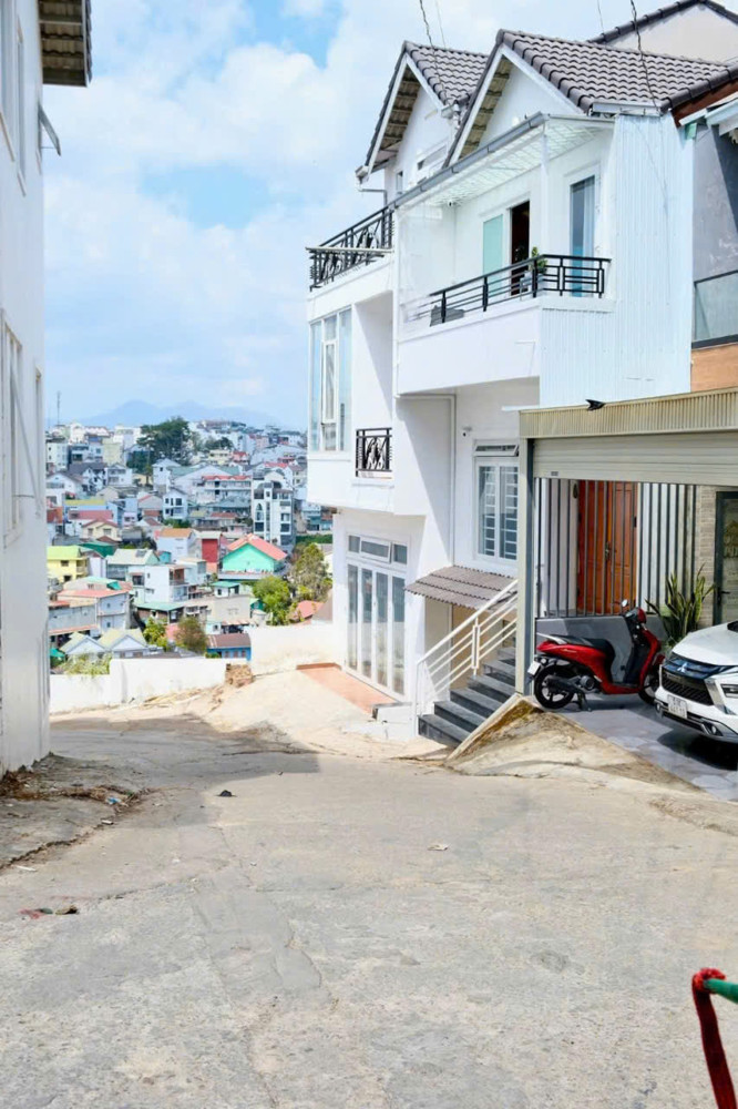 Bán Nhà Hẻm Ô Tô Nguyễn Trung Trực – P. Xuân Hương Đà Lạt