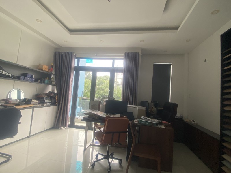 Bán Nhà Đường Số 12, Hiệp Bình Chánh, Thủ Đức, Tp Hcm. Dt 60M2, 4 Tầng, Sổ Hồng. Giá 9.2 Tỷ