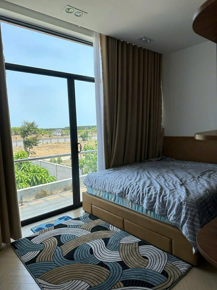 Biệt Thự Biển Của Diễn Viên Tại Bà Rịa – 600M2 Đất, 300M2 Thổ Cư – Chỉ 10.8 Tỷ