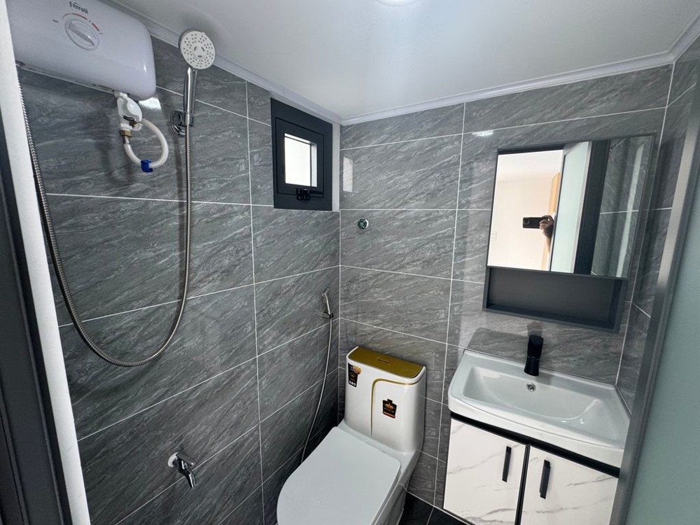 (Tin Thật 100%) Bán Tòa Chdv 178M2 X 30 Phòng Tại Dương Quảng Hàm - Dòng Tiền 2,4 Tỷ ~ 9,5%/Năm