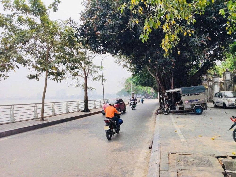 Biệt Thự View Hồ Tây Trích Sài – 272M², 4 Tầng, Mặt Tiền 15M, Ô Tô Vào Nhà, Giá 65 Tỷ Có Thương