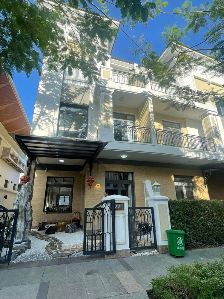 Cho Thuê Biệt Thự 4Tầng, 4Pn, 608M2 Full Nội Thất Kdc Verosa Park Khang Điền, Tp.thủ Đức