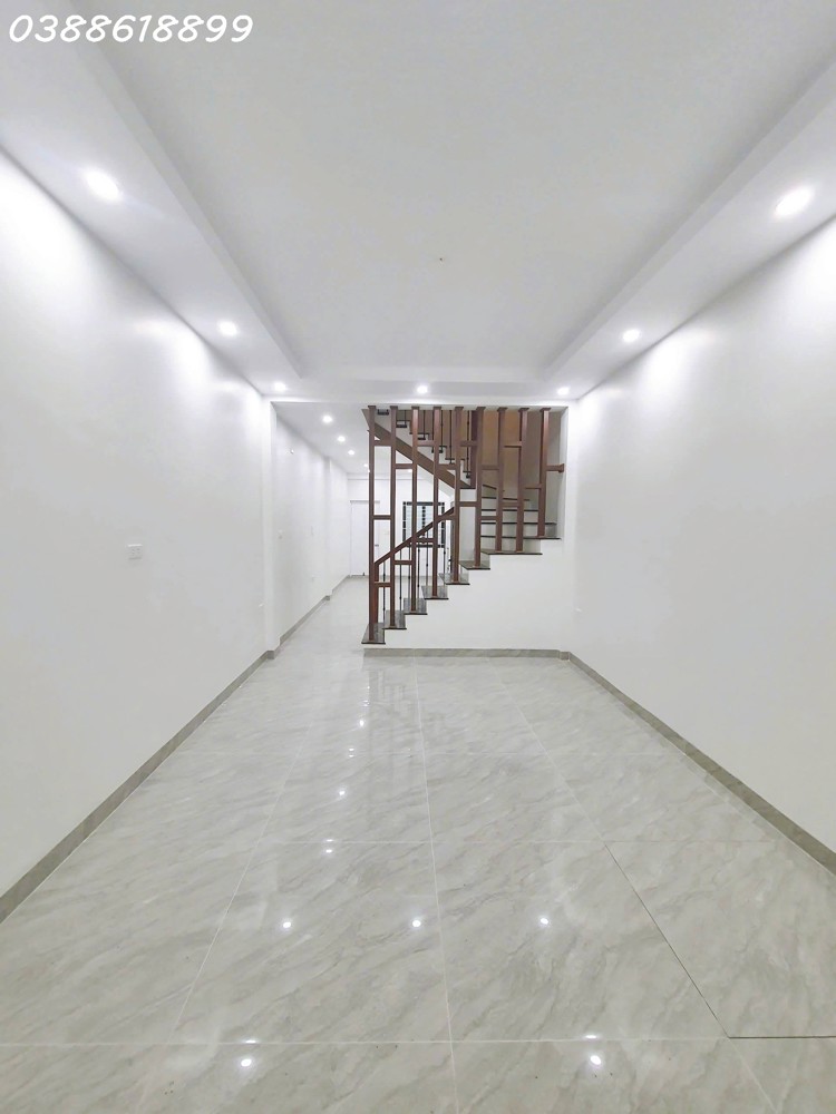 Bán Giảng Võ - Ba Đình - 60M2 - 2 Mặt Thoáng - Sáng Ra Hồ - Chiều Dạo Vinhomes - Dt 23Tr/th 