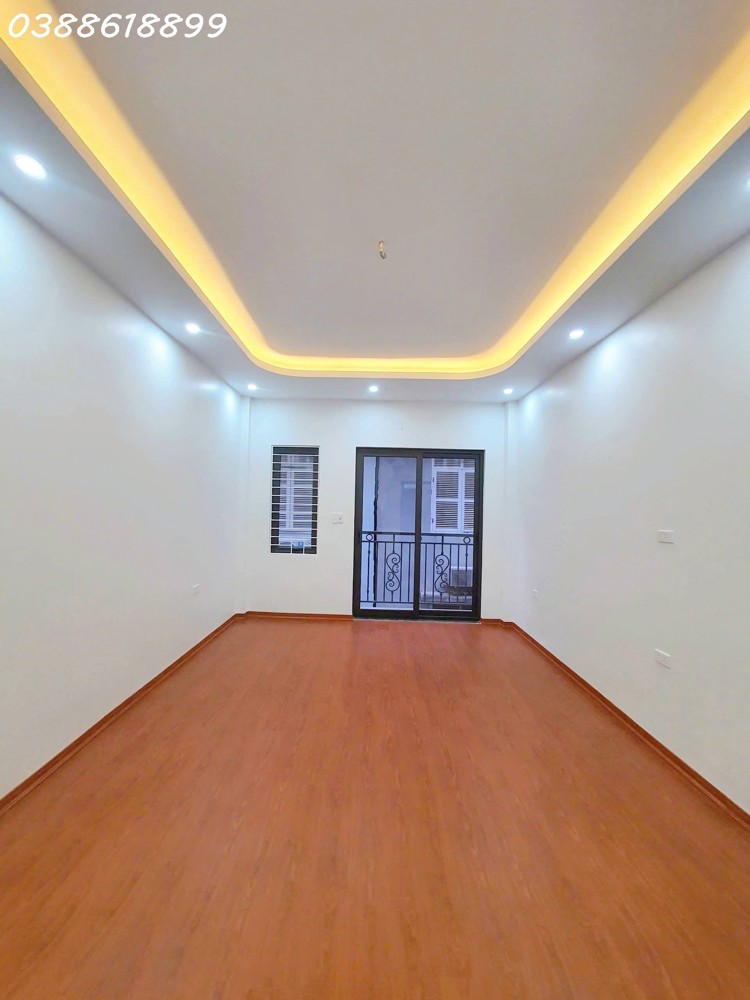 Bán Giảng Võ - Ba Đình - 60M2 - 2 Mặt Thoáng - Sáng Ra Hồ - Chiều Dạo Vinhomes - Dt 23Tr/th 
