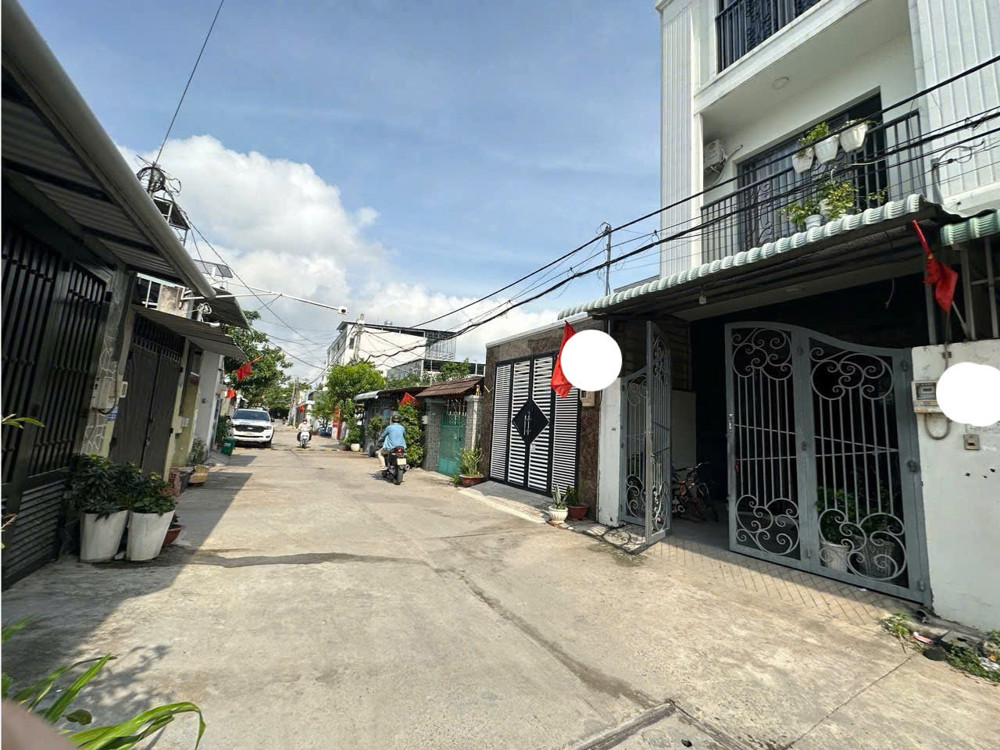 Nhà (4X15) Siêu Hot Q.12 1 Trệt 2 Lầu, Đường 8M Ô Tô Tận Cửa Chỉ 4,8 Tỷ!!