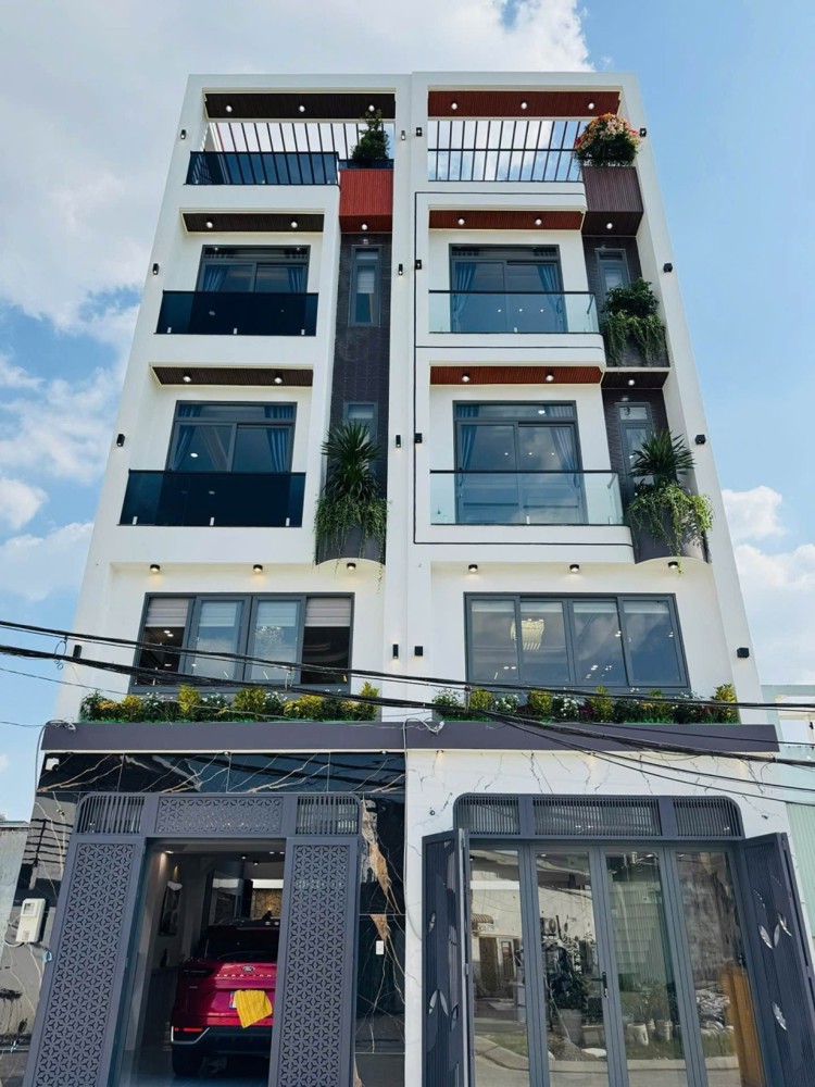 L2117 Mặt Tiền Thạnh Xuân 38 - Nhà 5 Tầng Full Option