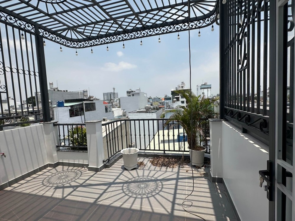 H2220 Nhà Mới 5 Tầng – Ô Tô Ngủ Trong Nhà