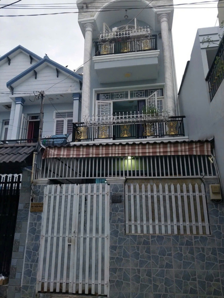 Q7 Cách Phú Mỹ Hưng 300M_đang Cho Thuê 9Tr/th_57m2_3 Tầng Đúc Kiên Cố