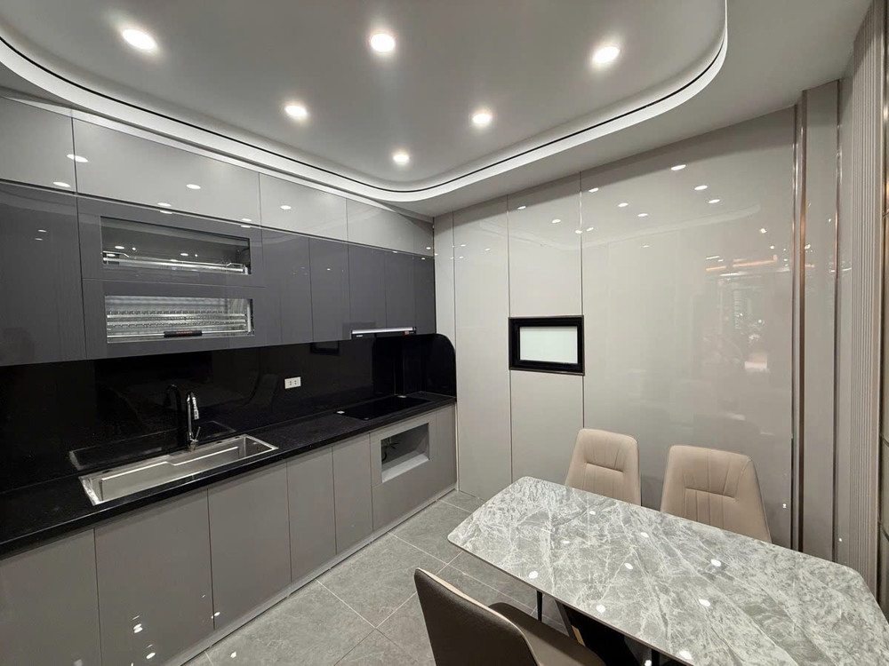 Bán Siêu Phẩm Phố Quan Nhân, Gần Ôtô, 38M2-5T, Đầy Đủ Nội Thất Mới Cực Đẹp, Giá Chỉ 11 Tỷ