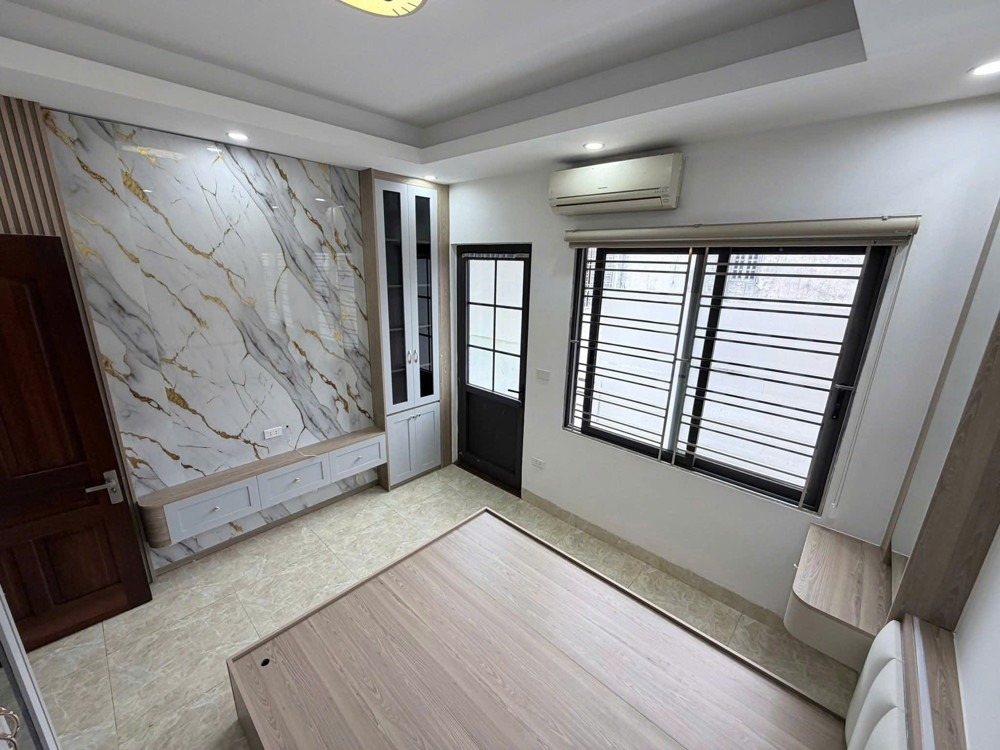 Nghĩa Đô – Khu Vực An Sinh Đỉnh Cao – Nhà 6 Tầng Ô Tô Tránh, Ở Là An Tâm