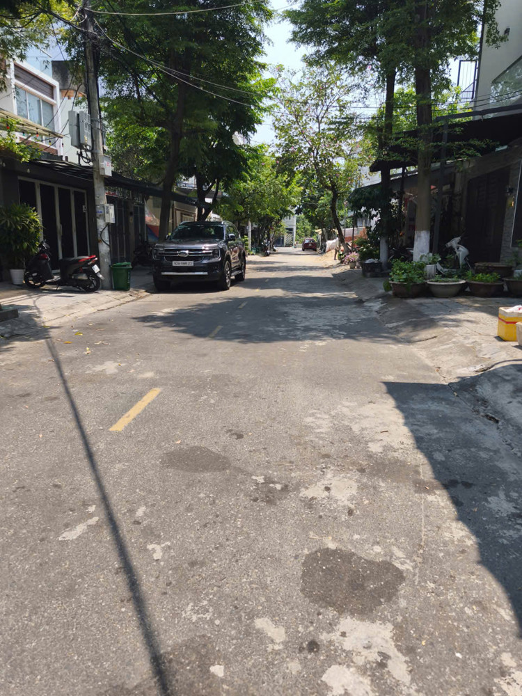 ► Mt Đường 5.5M Gần Hà Huy Tập, 85M2, Ngang 5M, 3 Mê Đúc Cứng Ngắc + Tum, Nhỉnh 7 Tỷ