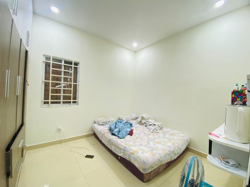 Bán Nhà Đường Số 11, Phường Trường Thọ, Thủ Đức, Tp Hcm. Dt 97M2, 2 Tầng, 4Pn. Giá 5.9 Tỷ, Sđ