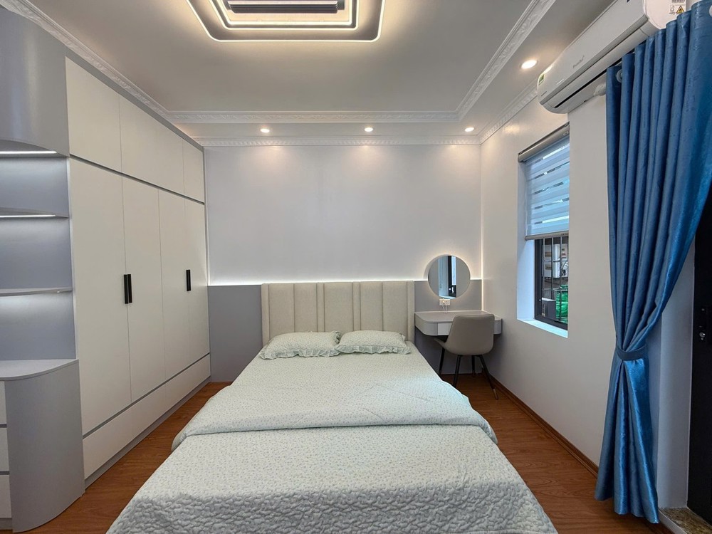 Siêu Phẩm Víp Đống Đa - 6 Tầng Thang Máy - Phun Nội Thật Cao Cấp - Sách Vali Đến Ơ