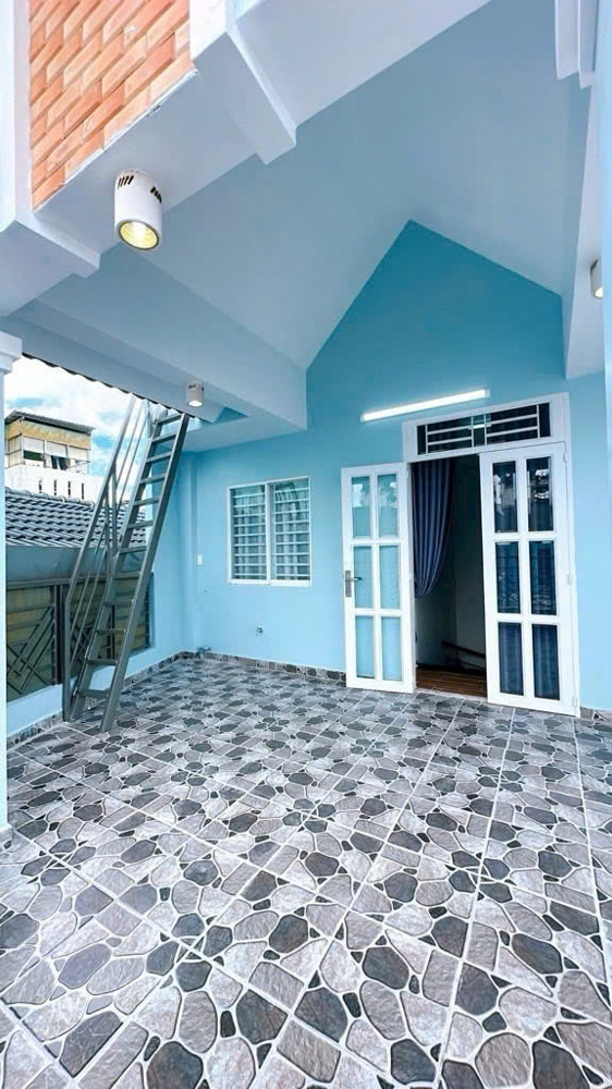 Trung Tâm Q4_5 Tầng Đúc Kiêng Cố_5 Tỷ Còn Tl