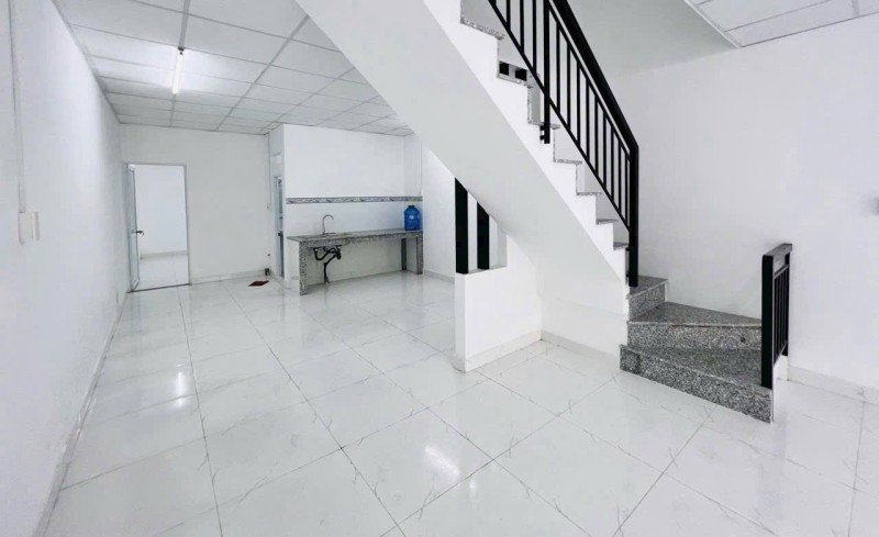 Bán Nhà Đường Số 11, Phường Trường Thọ, Thủ Đức, Tp Hcm. Dt 97M2, 2 Tầng, 4Pn. Giá 5.9 Tỷ, Sđ