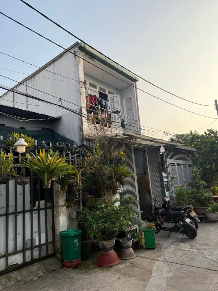 Bán Nhà 105/ Nguyễn Thị Tú, Bhh (Mới), Bình Tân - 74M2(4x18m) - 2 Tầng - 3Pn - 3.3 Tỷ