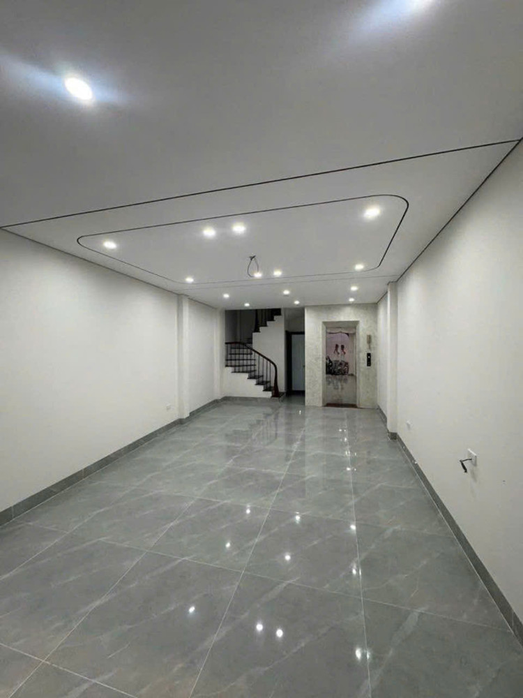 Siêu Phẩm Trung Tâm Cổ Linh – 55M² X 5 Tầng – Thang Máy – Full Nội Thất
