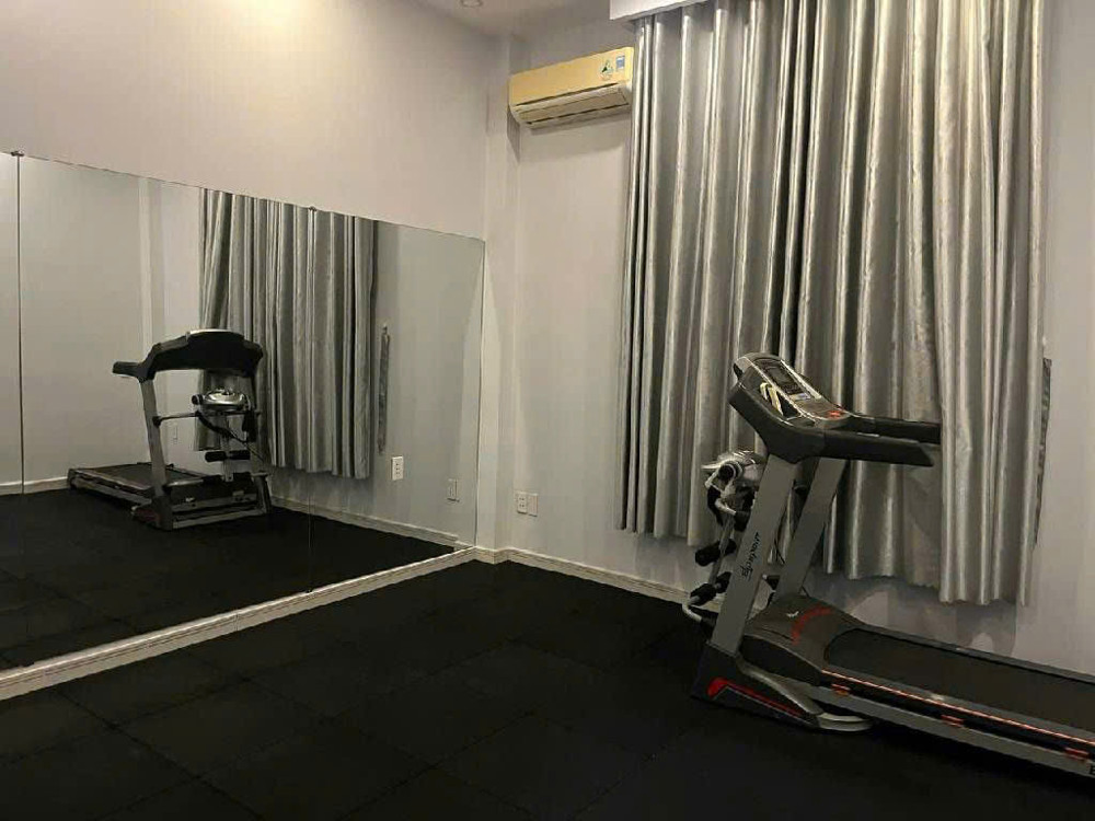 Nhà 4 Tầng Hẻm 803 Huỳnh Tấn Phát – Ô Tô Đỗ Cửa, Có Sẵn Dòng Tiền