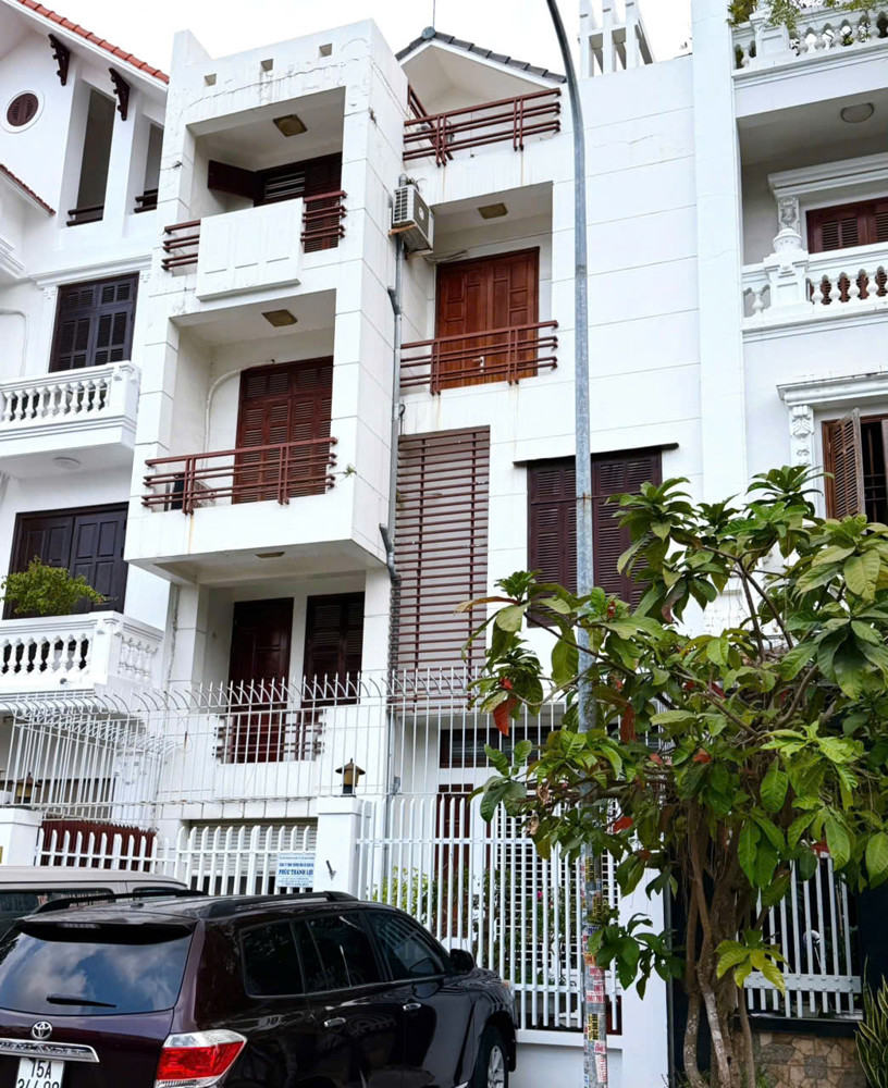 Bán Nhà Phố 4 Tầng Lô 3C Lê Hồng Phong – Đông Khê – Diện Tích 119M² – Giá 14,6 Tỷ