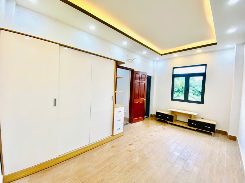Chính Chủ Bán Nhà 4 Lầu Dtsd 200M2 Góc 2 Mặt Tiền Hxh Đường Cây Keo