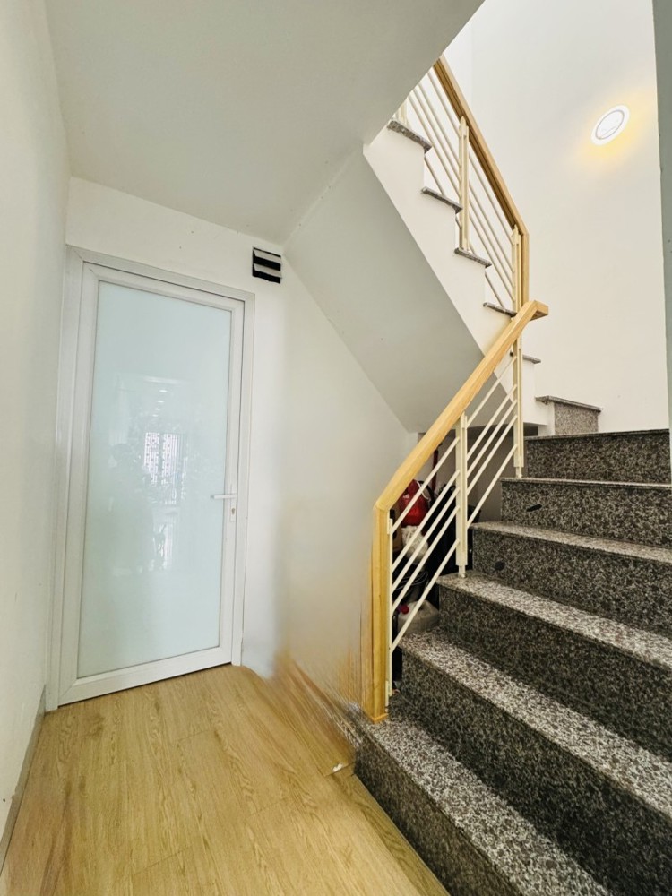 ► Lô Góc Kiệt 3M Hùng Vương, 51M2, 2 Tầng Đẹp, 3Pn Trên Dưới, 4.1 Tỷ
