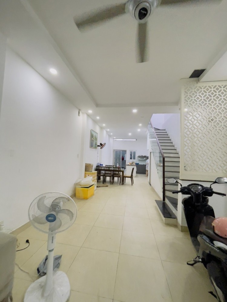 Bán Nhà Đường Số 22, Phường Linh Đông, Thủ Đức.dt 100M2, 2 Tầng. Giá 6.9 Tỷ, Shr - 0933125879