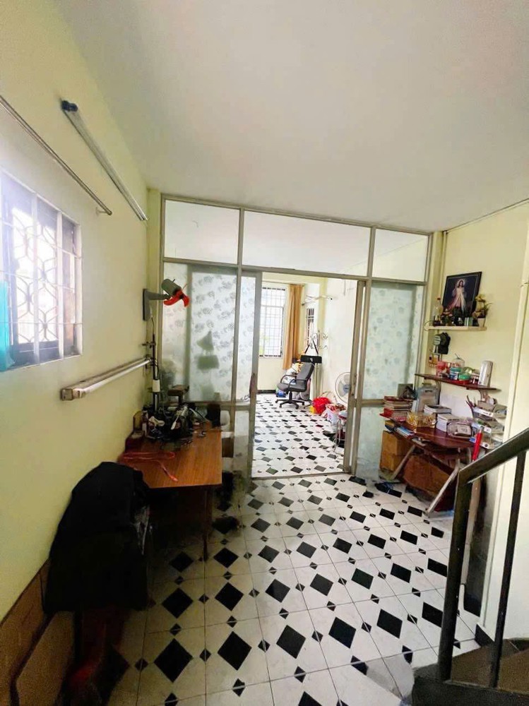Quận 10 - Hẻm Xe Hơi Cách 1 Căn - Không Quy Hoạch - 55M-Ngang Khủng 7M -5 Tầng - 8Pn- Nhỉnh 9 Tỷ