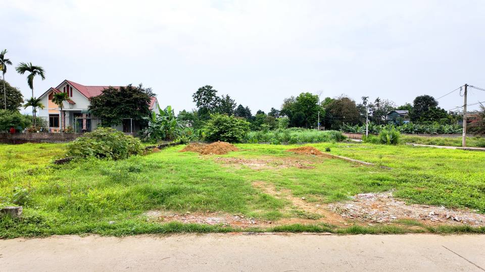 Quỹ Đất Hiếm Phú Cát 200M2 , Mặt Tiền Rộng – Chia Lô Được Ngay – Lời Ngay Khi Cọc 