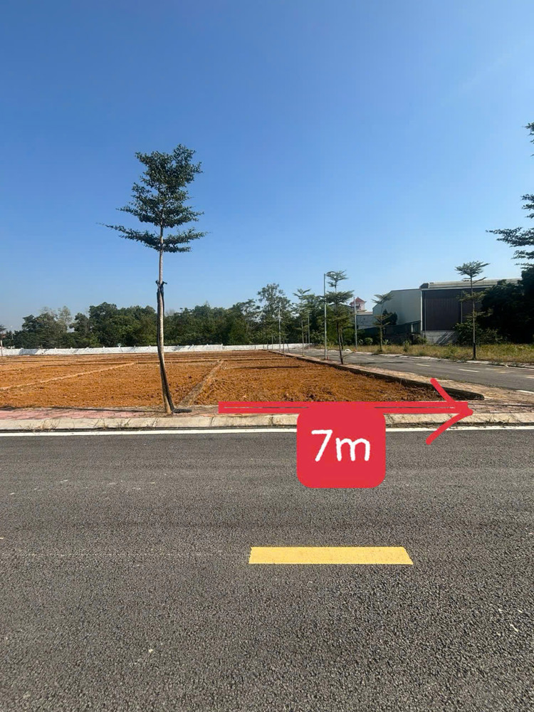 Bán Gấp Đất Nền Quốc Oai 138M2 (7X17.75m), Sổ Đỏ, 50Tr/m2. Lh: 0969408828