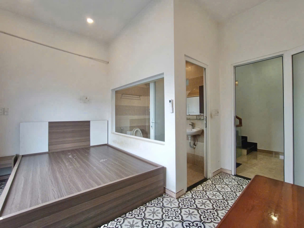 ►Sập Hầm, Góc K Hoàng Diệu, 50M2, 3 Tầng Thoáng, 3Pn Khép Kín, Sân Thượng Sau - Trước, 3.X Tỷ