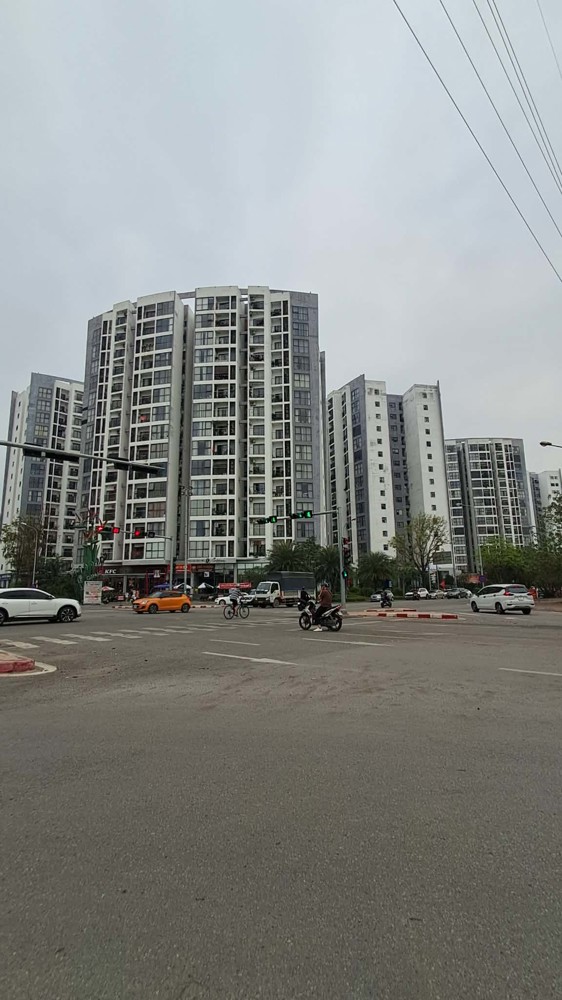 Bán Biệt Thự Sài Đồng 110M2 – Viewn Chung Cư – Cạnh Vinhomes Riverside- Hơn 30 Tỷ