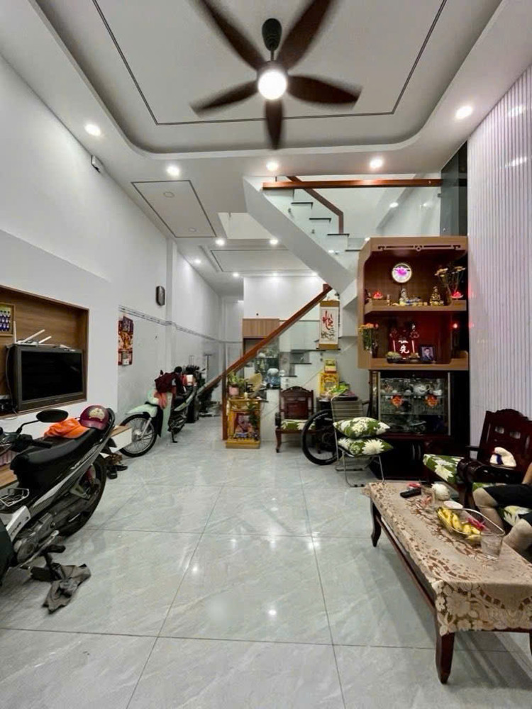 Bán Nhà Bình Trị Đông, Bình Tân - 4.4X13.5m - 3 Phòng Ngủ - Hẻm 4M - 5.6 Tỷ (Tl)