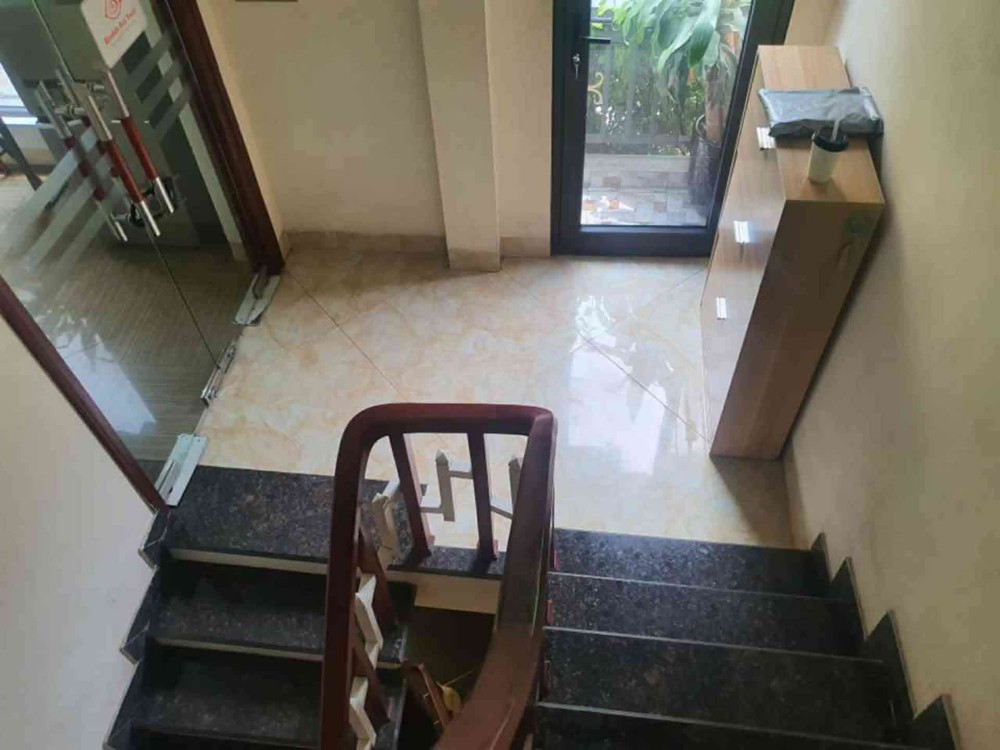 Nhà Lô Góc Mặt Phố Long Biên, 75M X 5 Tầng, Mt 19M, Gần Bệnh Viện Tâm Anh