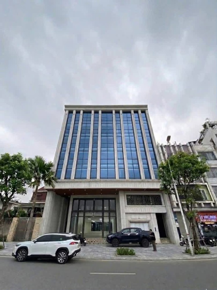 Toà Nhà Mặt Phố Hồng Tiến, 480M X 9 Tầng, Mt 18M, Dòng Tiền 6 Tỷ/năm