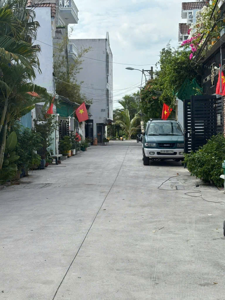 Dất Rẻ Chỉ Còn 1 Lô Ngang 5.5 Chỉ 4 Tỷ 555