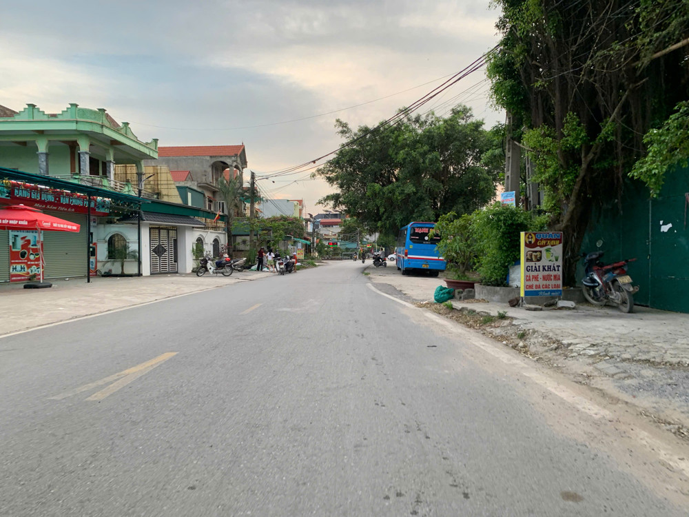 Lô Đất Trục Chính Kinh Doanh Gần Kcn Vsip Gần Khu Du Lịch