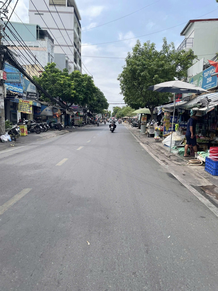 Bán Nhà Mặt Tiền Âu Dương Lân - Giao Tạ Quang Bửu, 5X21m, Cấp 4 - Tiện Xây, 1 Chủ, 15,9 Tỷ