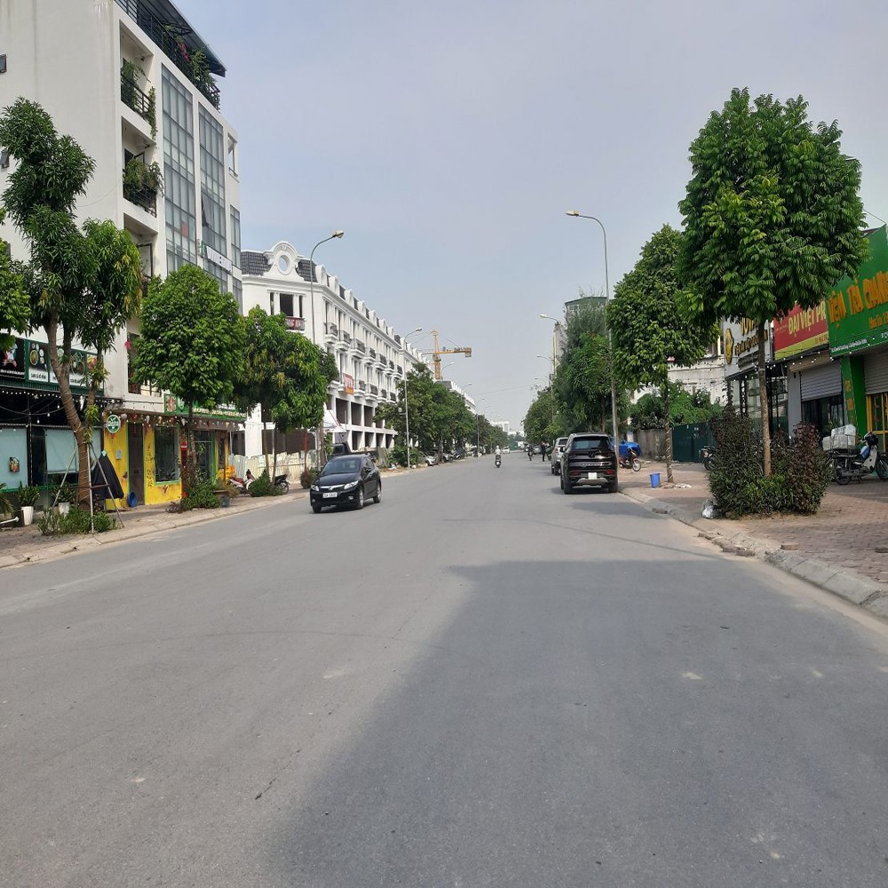 Bán Đất Đặng Xá Gia Lâm 82M2 Lô Góc 2 Mặt Tiền Đường 12M Giá Đầu Tư 0989894845