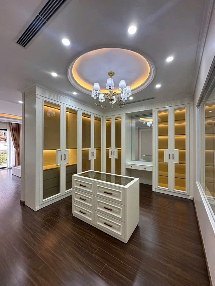 Nhà Đẹp Ở Ngay Tại Khu Phân Lô Quân Đội 918- Phúc Đồng- Long Biên 8 Tầng- 86M2 X 26 Tỷ