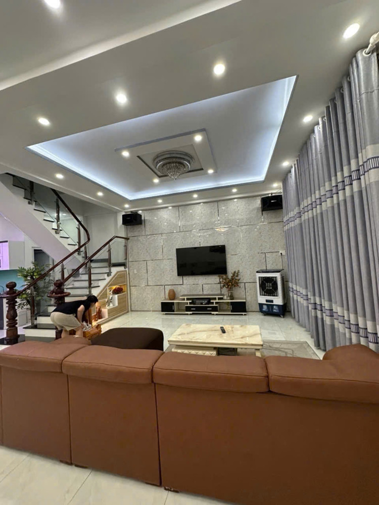 Mặt Tiền Hưng Lân 3 – Cơ Hội Sở Hữu Nhà Đẹp Ngay Trung Tâm Bà Điểm, Hóc Môn